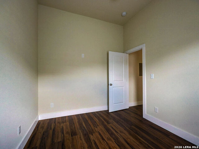 Image 42 of 42 For 1113 Burleson