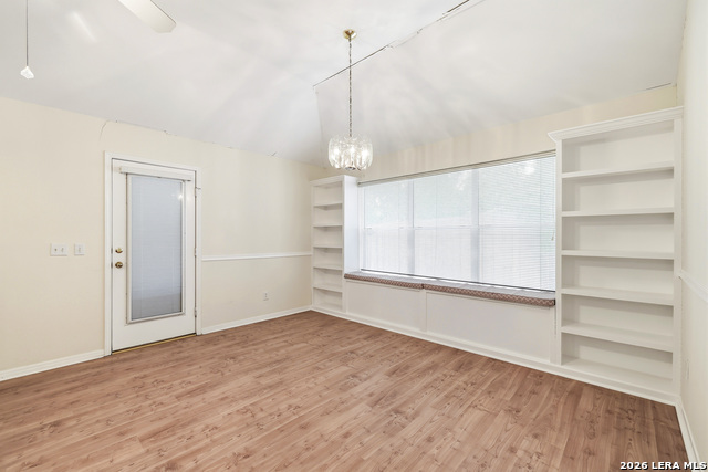 Image 5 of 21 For 7518 Sutters Mine