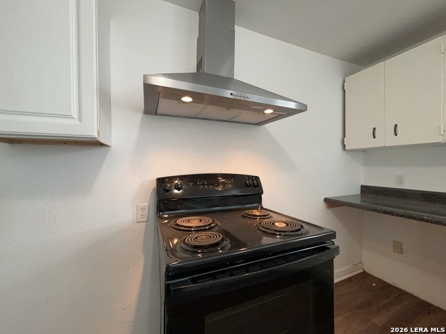 Image 12 of 39 For 1142 Villaret Blvd W