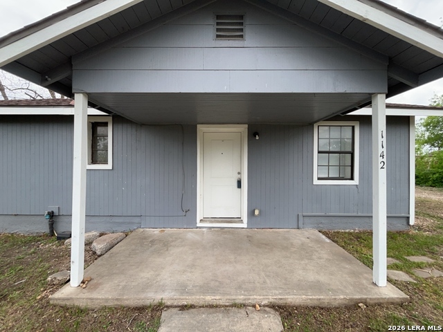 Image 31 of 39 For 1142 Villaret Blvd W