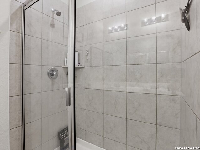 Listing photo id 14 for 198 Orange  