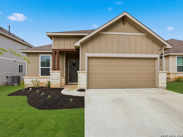 Listing photo id 0 for 198 Orange  