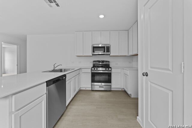 Image 11 of 23 For 12807 Kathleen St