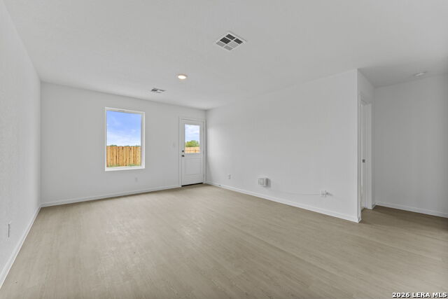 Image 16 of 23 For 12807 Kathleen St