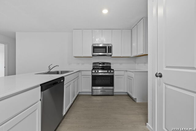 Image 8 of 20 For 12703 Kathleen St