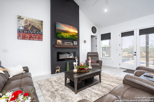 Image 20 of 48 For 23 Waring Rd