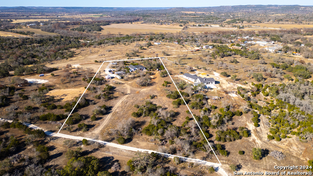 Image 39 of 48 For 23 Waring Rd