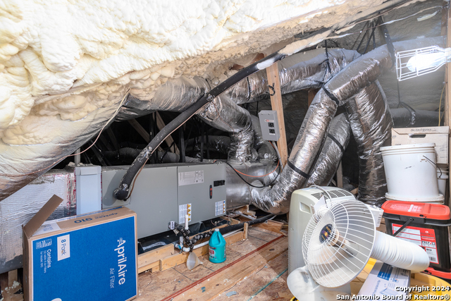 Image 44 of 48 For 23 Waring Rd