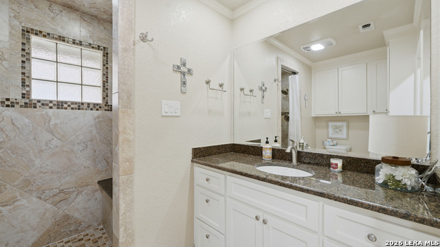 Image 35 of 50 For 156 Trelawney