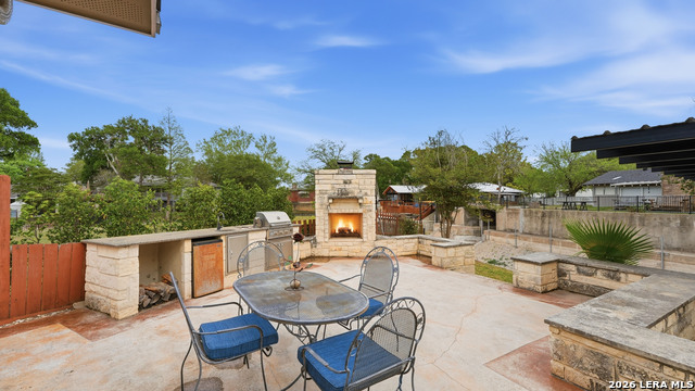 Image 43 of 50 For 156 Trelawney