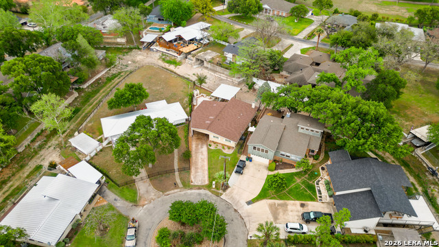 Image 46 of 50 For 156 Trelawney