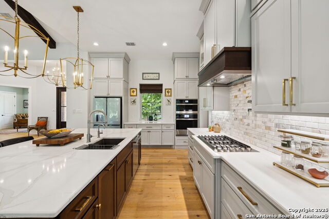 Listing photo id 11 for 929 Coolabah