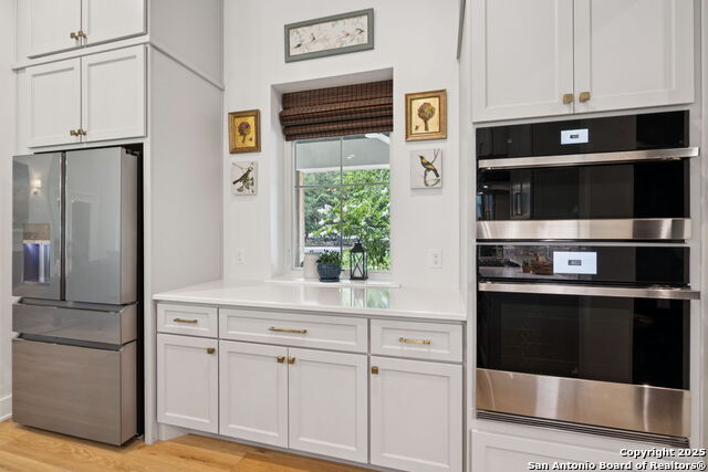 Listing photo id 14 for 929 Coolabah