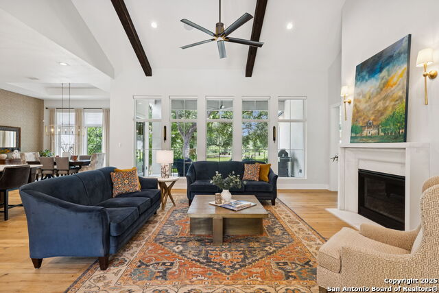 Listing photo id 20 for 929 Coolabah