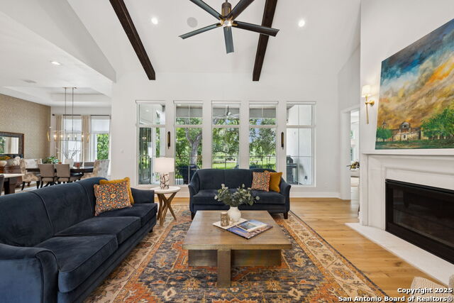 Listing photo id 21 for 929 Coolabah