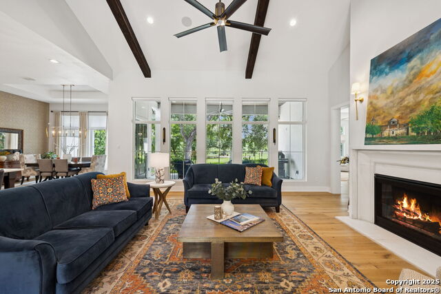 Listing photo id 22 for 929 Coolabah