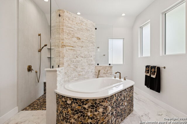 Listing photo id 30 for 929 Coolabah