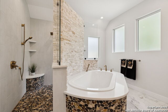 Listing photo id 32 for 929 Coolabah