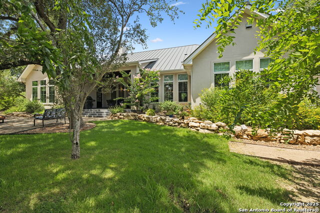 Listing photo id 45 for 929 Coolabah