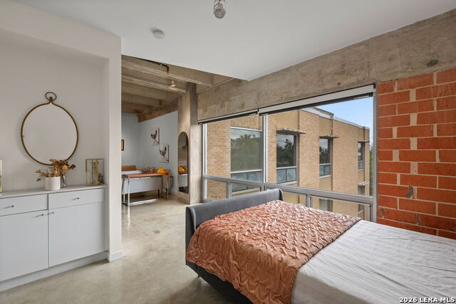 Image 15 of 25 For 1115 Alamo St S 2405