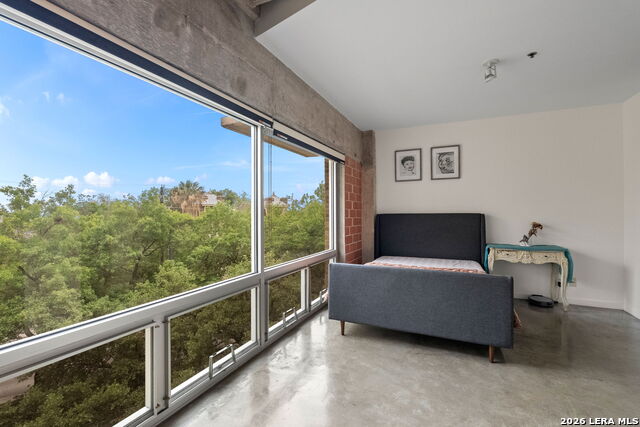 Image 16 of 25 For 1115 Alamo St S 2405