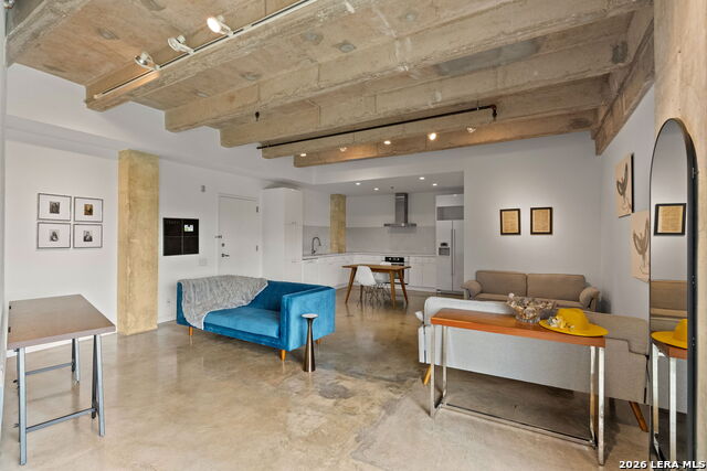 Image 7 of 25 For 1115 Alamo St S 2405