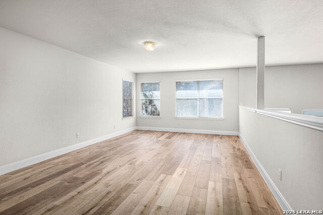 Image 23 of 41 For 510 Catanbo Ct