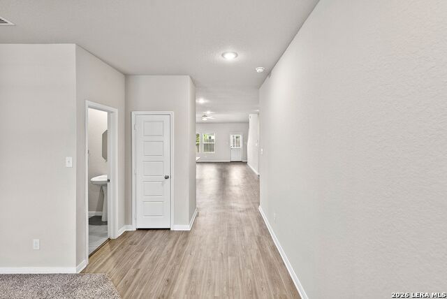 Image 4 of 43 For 5103 Topaz Bend