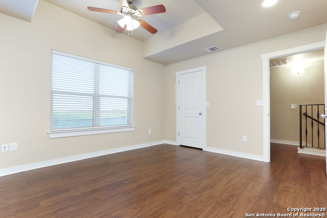 Image 18 of 25 For 223 Circle Ct  223