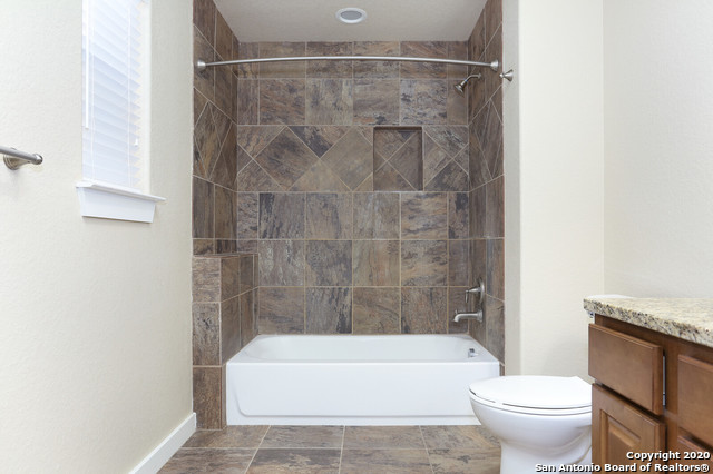 Image 20 of 25 For 223 Circle Ct  223