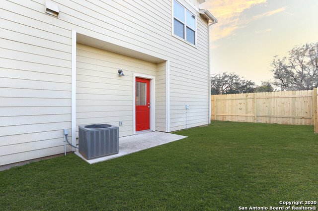 Image 23 of 25 For 223 Circle Ct  223