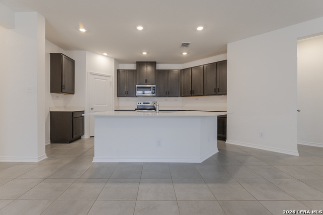 Image 3 of 21 For 9507 Reinhartz