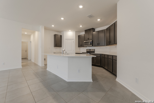 Image 4 of 21 For 9507 Reinhartz