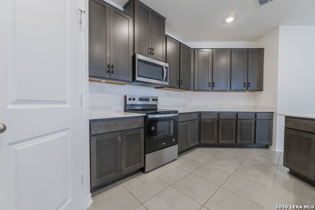 Image 5 of 21 For 9507 Reinhartz