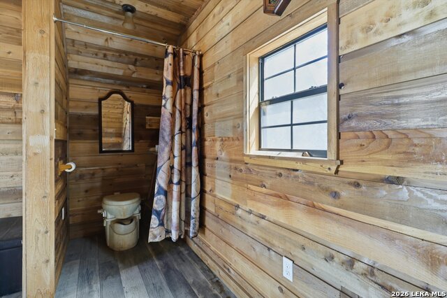 Image 18 of 29 For 1030 Nightingale