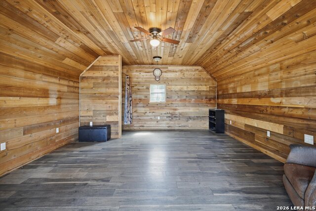 Image 19 of 29 For 1030 Nightingale