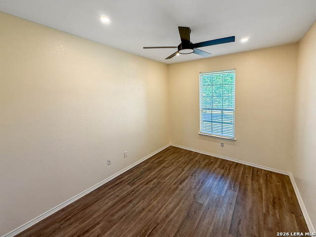 Image 27 of 31 For 10535 Noble Cyn