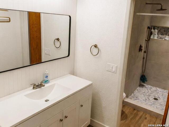 Image 15 of 22 For 5819 Pineway St