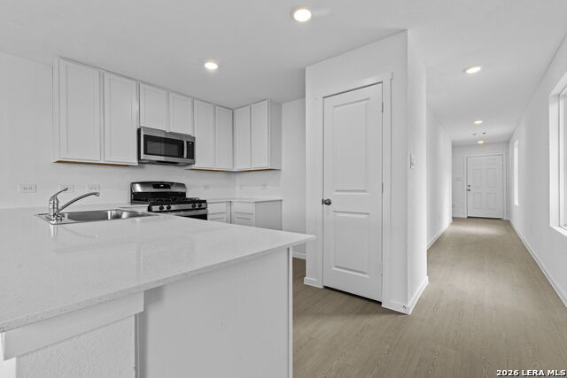 Image 12 of 23 For 12711 Kathleen St