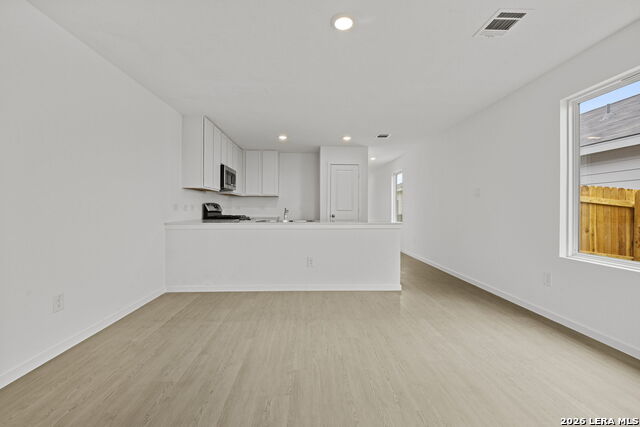 Image 14 of 23 For 12711 Kathleen St