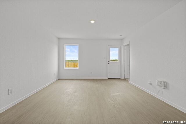 Image 15 of 23 For 12711 Kathleen St