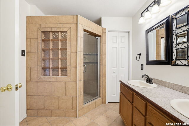 Image 17 of 28 For 10542 Cat Mountain