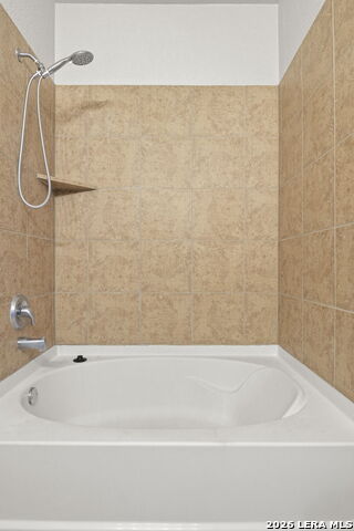 Image 13 of 30 For 7818 Rain Shr