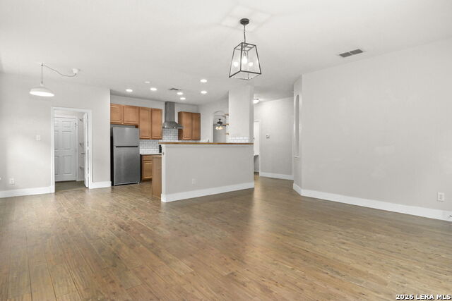 Image 9 of 30 For 7818 Rain Shr