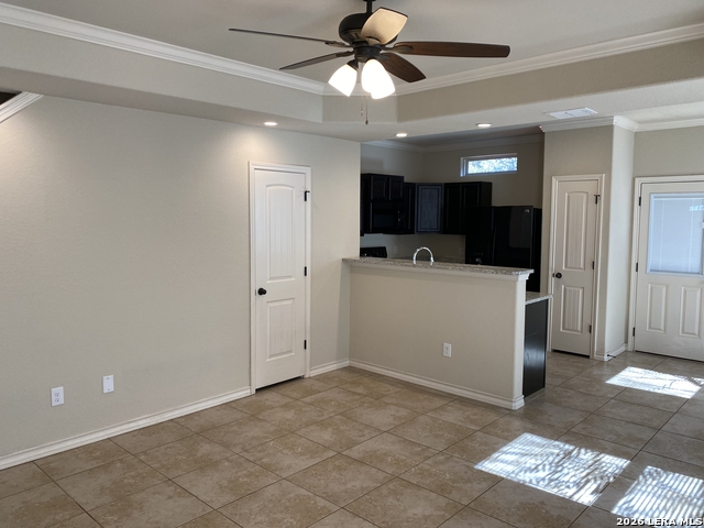 Image 11 of 42 For 6870 Lakeview Dr