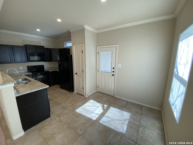 Image 12 of 42 For 6870 Lakeview Dr