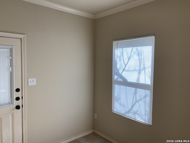 Image 14 of 42 For 6870 Lakeview Dr