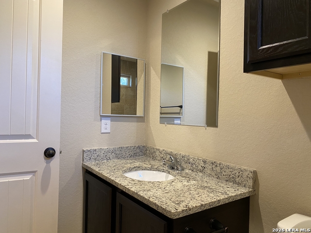 Image 29 of 42 For 6870 Lakeview Dr