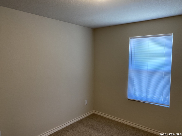 Image 31 of 42 For 6870 Lakeview Dr