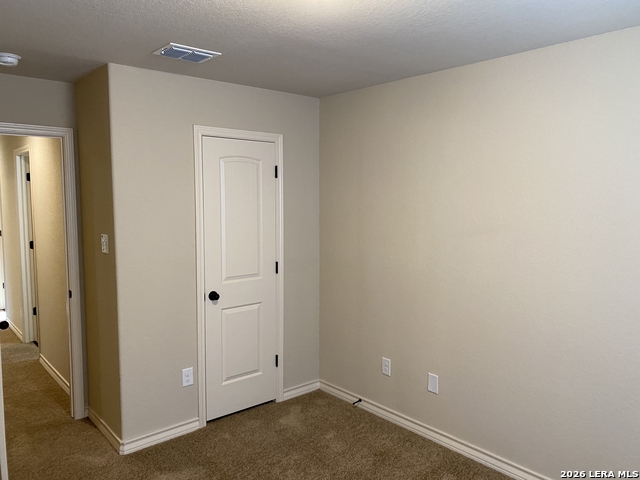 Image 34 of 42 For 6870 Lakeview Dr